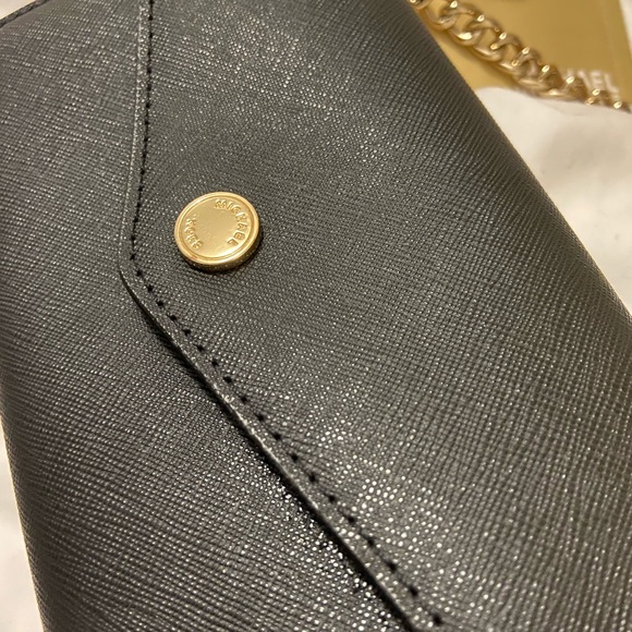 MICHAEL KORS ELECTRONIC SHOULDER BAG - Picture 7 of 7